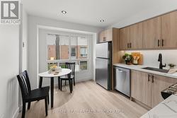 Eat In Kitchen - 
