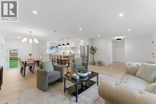 4904 Valiant Drive Nw, Calgary, AB 