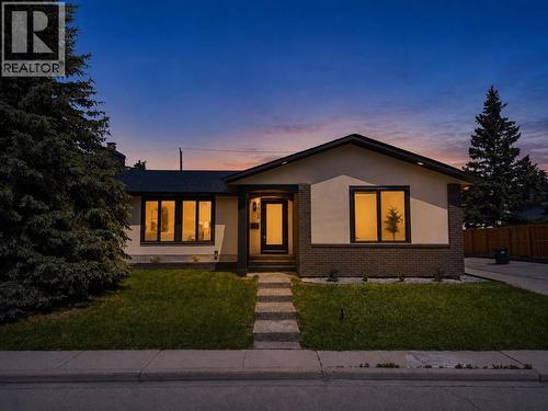 4904 Valiant Drive Nw, Calgary, AB 