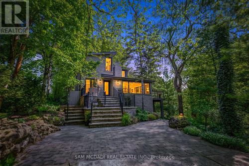 1273 Queen Victoria Avenue, Mississauga, ON - Outdoor With Deck Patio Veranda