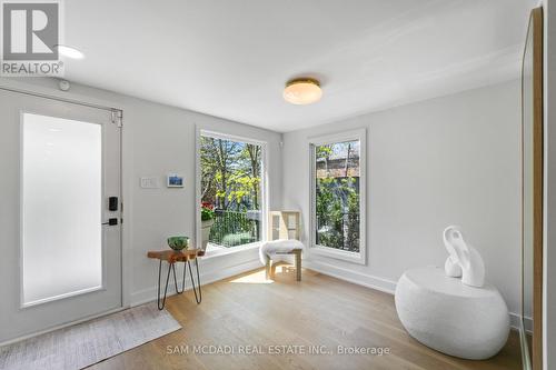 1273 Queen Victoria Avenue, Mississauga, ON - Indoor Photo Showing Other Room