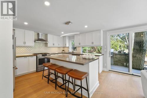 1273 Queen Victoria Avenue, Mississauga, ON - Indoor Photo Showing Kitchen With Stainless Steel Kitchen With Upgraded Kitchen