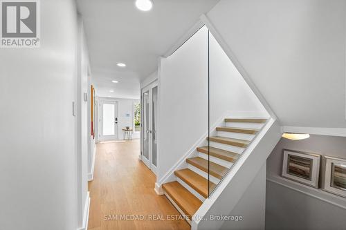1273 Queen Victoria Avenue, Mississauga, ON - Indoor Photo Showing Other Room