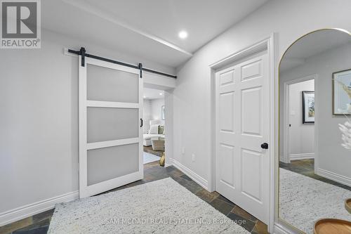 1273 Queen Victoria Avenue, Mississauga, ON - Indoor Photo Showing Other Room