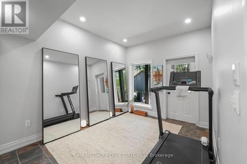 1273 Queen Victoria Avenue, Mississauga, ON - Indoor Photo Showing Gym Room