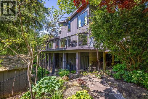 1273 Queen Victoria Avenue, Mississauga, ON - Outdoor With Deck Patio Veranda