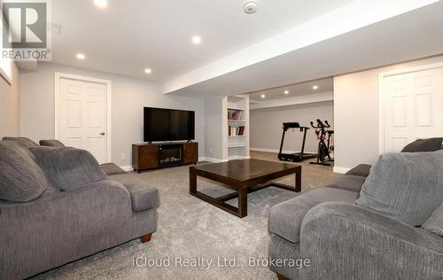 Family Room - 108 Stephenson Way, Minto, ON 