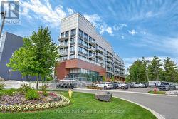 #106 - 100 CARRICK TRAIL Gravenhurst (Muskoka (S)), ON P1P 0J5