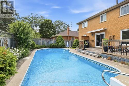4 MARTINET STREET  Whitby, ON L1N 8K8