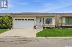 18 Greensboro DRIVE  Regina, SK S4S 7G1