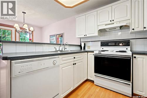 18 Greensboro Drive, Regina, SK 
