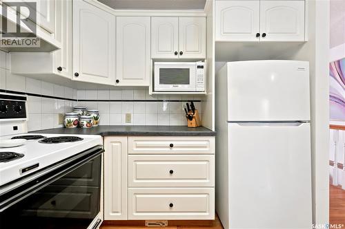 18 Greensboro Drive, Regina, SK 