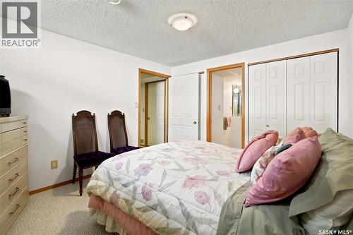 18 Greensboro Drive, Regina, SK 