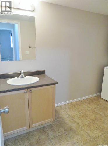 214 100 1St Avenue N, Warman, SK 