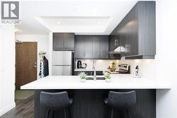 30 HAMILTON Street S Unit# 201  Waterdown, ON L8B 1V8