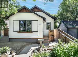 406 J AVENUE S  Saskatoon, SK S7M 2A6