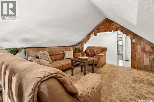 528 Ominica Street E, Moose Jaw, SK 