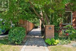25 - 217 ST. GEORGE STREET  Toronto, ON M5R 3S7