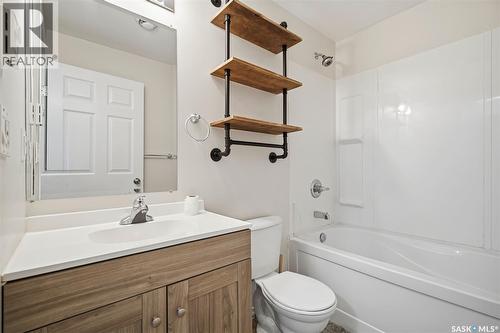 435 Coad Manor, Saskatoon, SK 