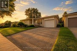 10 COCKBURN DRIVE Toronto, ON M1C 2T2