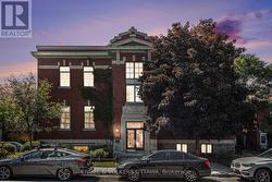203 - 24 SPRINGFIELD ROAD  Ottawa, ON K1M 1C9