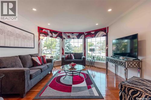 206 Braemar Bay, Saskatoon, SK 