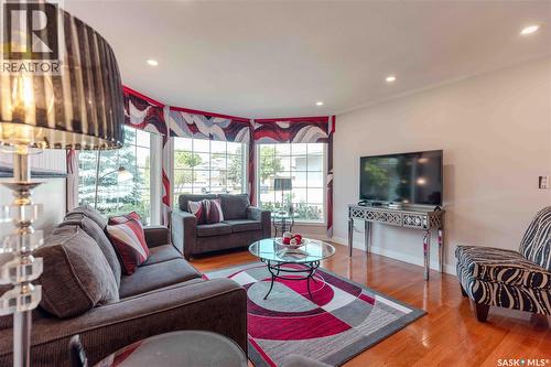 206 Braemar Bay, Saskatoon, SK 
