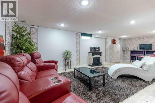 206 Braemar Bay, Saskatoon, SK 