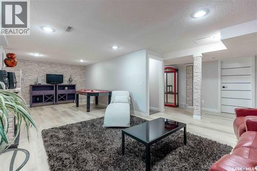 206 Braemar Bay, Saskatoon, SK 