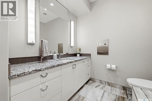 2168 Riverbend Cove, Regina, SK 