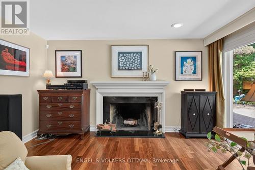 1907 Fairmeadow Crescent, Ottawa, ON 