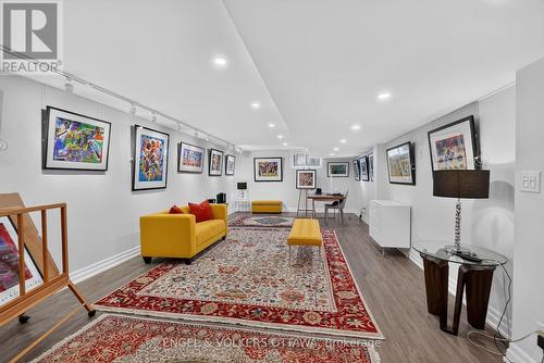 1907 Fairmeadow Crescent, Ottawa, ON 