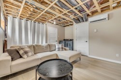 Family Room - 