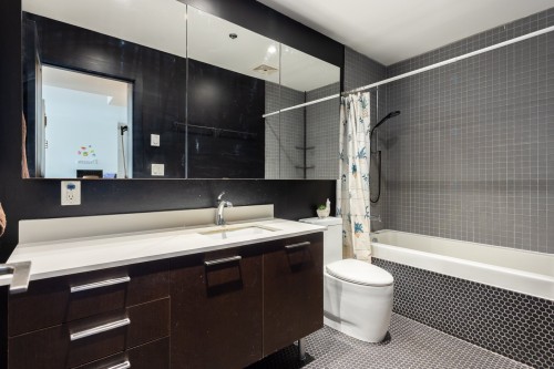 Bathroom - 316-555 Boul. René-Lévesque E., Montréal (Ville-Marie), QC - Indoor Photo Showing Bathroom