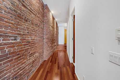 Corridor - 507-64 Rue St-Paul O., Montréal (Ville-Marie), QC 