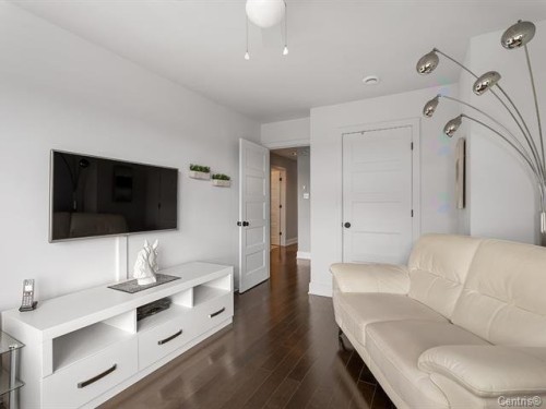 Living Room - 403-116 Rue Dubois, Saint-Eustache, QC 