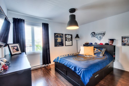 Chambre à coucher - 5268 Av. Eliot, Laval (Chomedey), QC - Indoor Photo Showing Bedroom