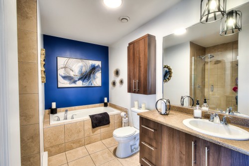 Salle de bains - 5268 Av. Eliot, Laval (Chomedey), QC - Indoor Photo Showing Bathroom