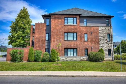 Extérieur - 5268 Av. Eliot, Laval (Chomedey), QC - Outdoor