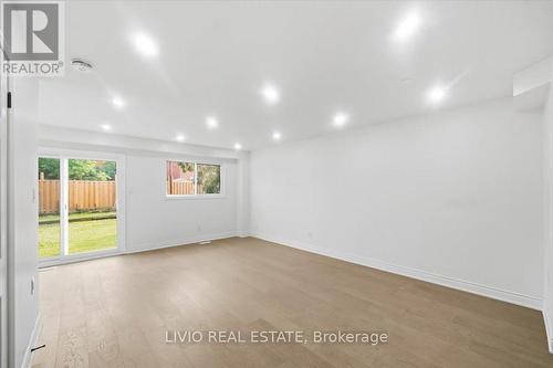 4002 Brandon Gate Drive, Mississauga, ON - Indoor