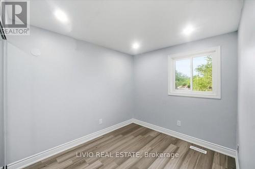 4002 Brandon Gate Drive, Mississauga, ON - Indoor Photo Showing Other Room