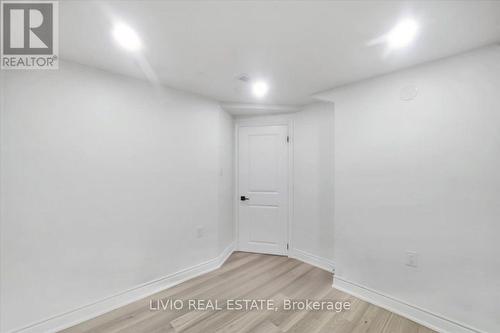 4002 Brandon Gate Drive, Mississauga, ON - Indoor Photo Showing Other Room