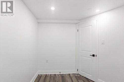 4002 Brandon Gate Drive, Mississauga, ON - Indoor Photo Showing Other Room