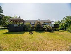 16 McCutcheons Road  Conception Bay South, NL A1X 7P3