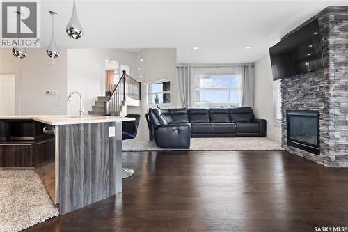 202 Glacial Shores Cove, Saskatoon, SK 