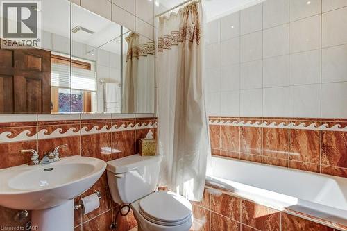 Ensuite - 215 Briar Hill Crescent, Ancaster, ON - Indoor Photo Showing Bathroom