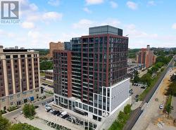 701 - 181 STERLING ROAD Toronto, ON M6R 2B2