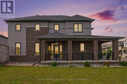 301 CLOYNE CRESCENT Ottawa, ON K2J 6W3