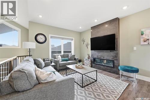 211 Burgess Bay, Saskatoon, SK 