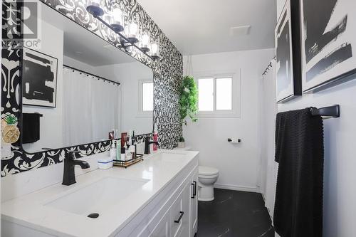 9 Taskar Dr, Sault Ste. Marie, ON - Indoor Photo Showing Bathroom